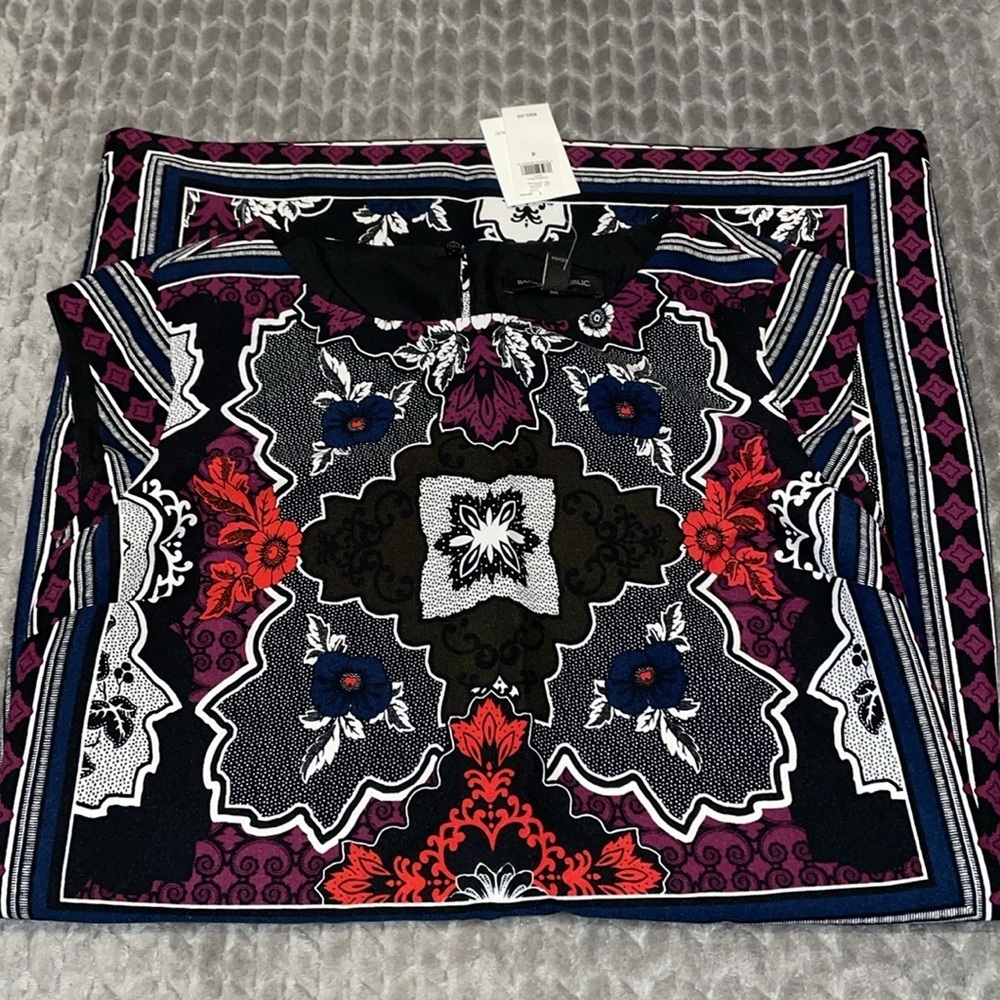 NWT Banana Republic Shift Dress.  Size 4. Blue, Purple, Red Scarf Print‎ Floral.